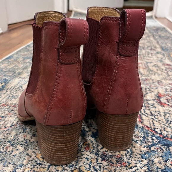 Madewell Regan Boots in Dark Cabernet - Picture 5 of 9